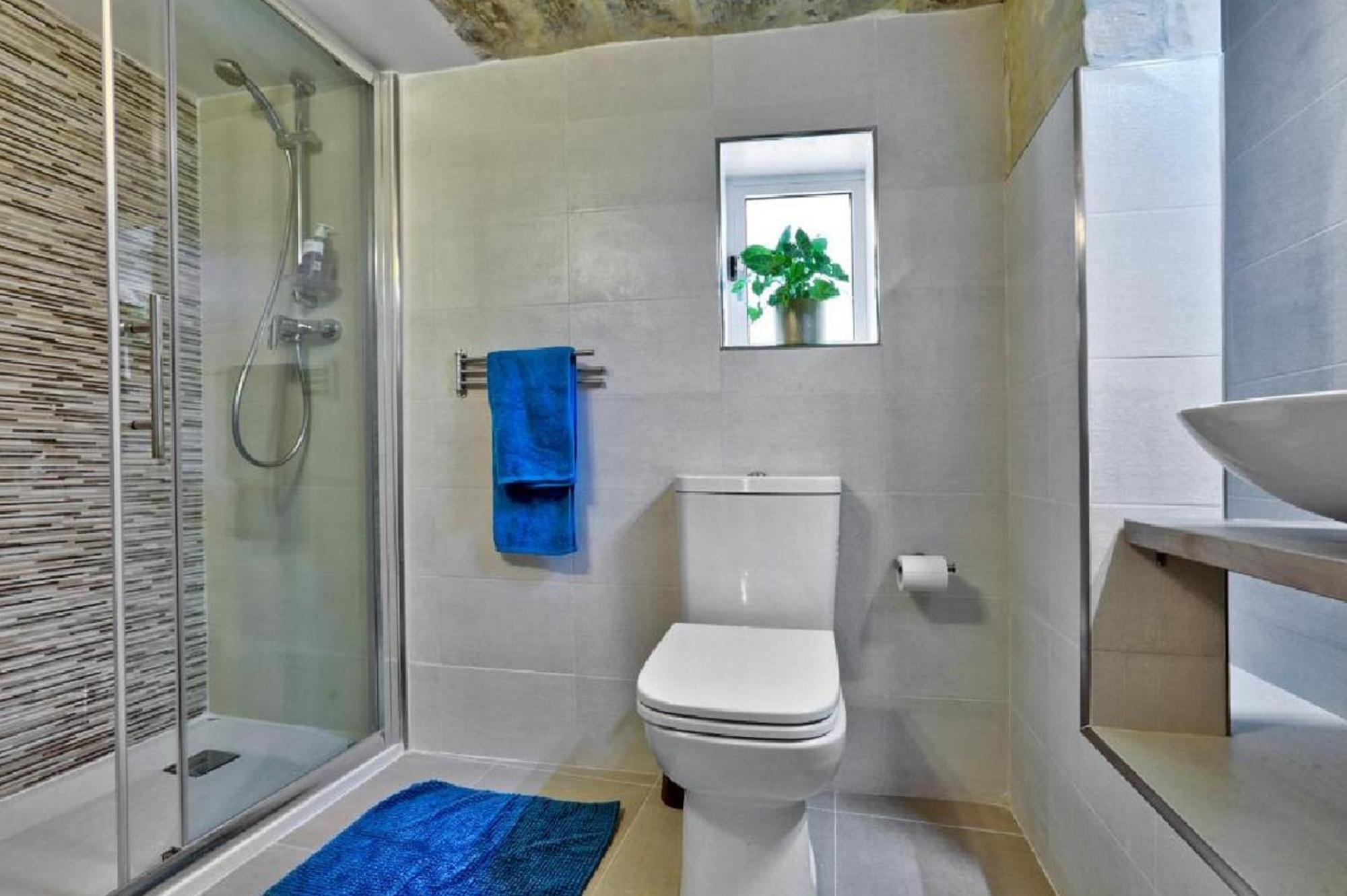 Exquisite 3-Bedroom Duplex Penthouse With Jacuzzi In Valletta Centre Extérieur photo